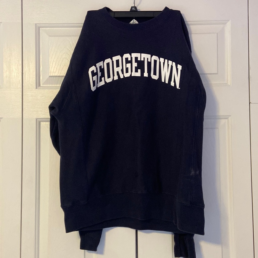 Georgetown sweatshirt, size M